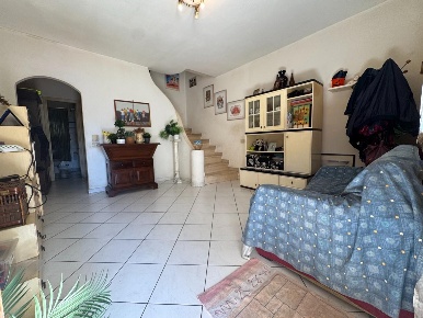 Foto Villa a schiera a Viareggio Torre del Lago di 95 m² con 9 locali
