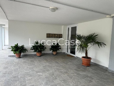 Foto Appartamento a Borgo a Mozzano Centro di 95 m² con 7 locali in vendita