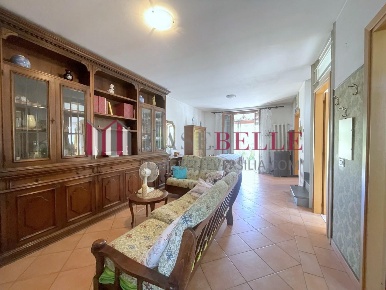 Foto Villa bifamiliare a Camaiore Lido di Camaiore di 120 m² con 6 locali