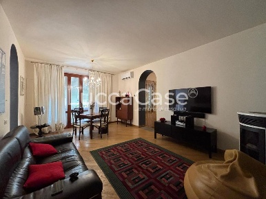 Foto Appartamento a Lucca Fagnano - Meati di 160 m² con 9 locali in vendita