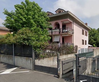 Foto Box a Bernareggio Centro di 80 m² con 6 locali in vendita