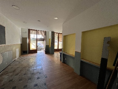 Foto Attività commerciale a Pistoia Centro Storico di 96 m² con 3 locali