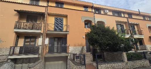 Foto Villa a schiera a Capodrise di 120 m² con 8 locali in vendita