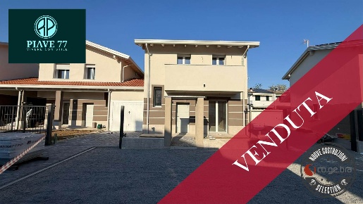 Foto Villa unifamiliare in Via Piave 77, Cogliate Centro di 113 m²