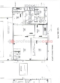Foto Negozio in Via Fiesso snc, Arre di 450 m² con 2 locali in affitto
