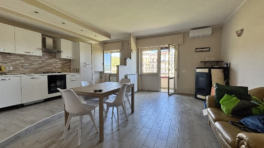 Foto Appartamento in Via delle Betulle 13, Fiuggi di 80 m² con 3 locali