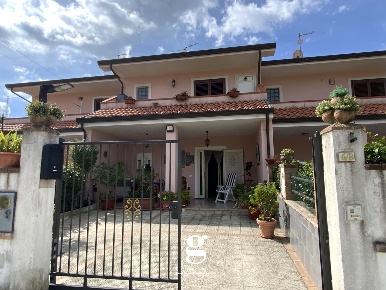 Foto Villa a schiera in Via Mandrone snc, Castelnuovo Cilento Velina