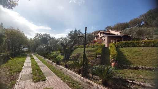 Foto Villa unifamiliare in Contrada Piterna 0, Siderno di 285 m² in vendita