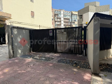 Foto Box in Via Scipione l'africano 201, Bari Picone di 16 m² in affitto