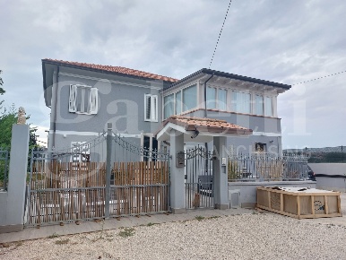 Foto Casa indipendente in Via Balifieri 50, Mosciano Sant'Angelo Centro