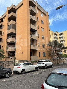 Foto Appartamento in Via EINAUDI 14, Oristano Centro di 110 m² con 4 locali