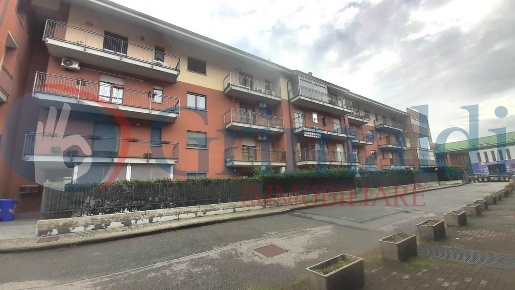 Foto Appartamento in Via Luigi Einaudi 11, Beinasco Borgaretto di 160 m²