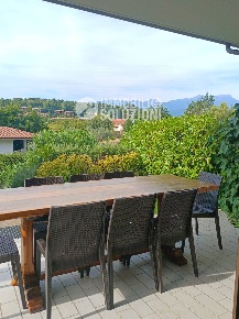 Foto Villa a schiera a Padenghe sul Garda Centro di 90 m² con 4 locali