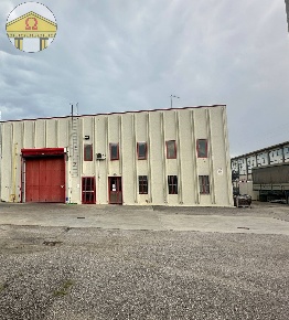 Foto Capannone industriale a Villorba di 1800 m² in vendita