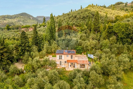 Foto Casa indipendente in via balza fiorita, Camaiore Camaiore Paese