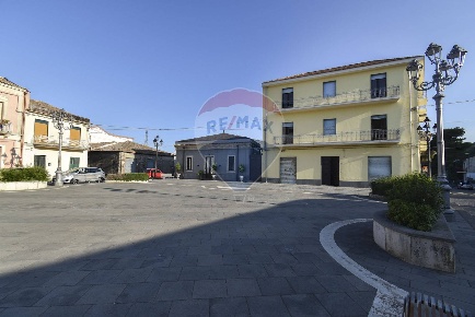 Foto Casa indipendente in Piazza Maria Santissima delle Grazie, Presa