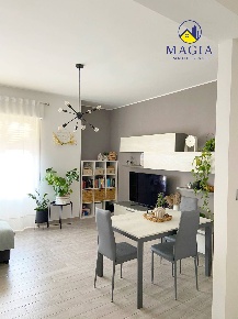 Foto Appartamento a Ascoli Piceno di 90 m² con 4 locali in vendita