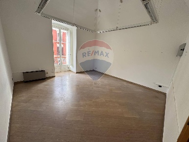 Foto Ufficio in Corso Vittorio Emanuele II, Bari Murat di 37 m² in affitto