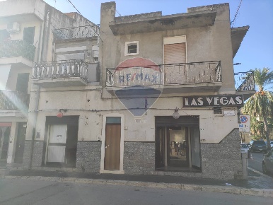 Foto Casa indipendente in via magenta, Vittoria Centro di 120 m² in vendita
