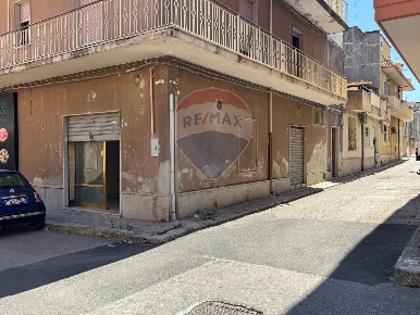 Foto Locale commerciale in VIA MAGENTA, Pachino Centro di 50 m² in affitto