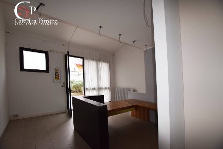 Foto Magazzino in piazza Badia a Ripoli, Firenze San Marcellino di 120 m²