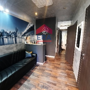 Foto Locale commerciale in Via Sestio Calvino, Roma Cinecittà di 45 m²