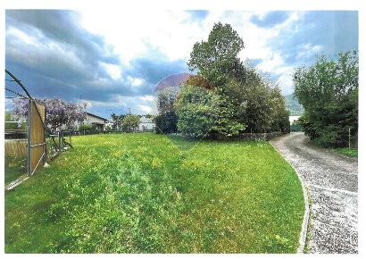 Foto Terreno residenziale in Via Provinciale, Mesenzana di 1100 m²
