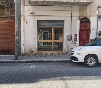 Foto Locale commerciale in Via Sbarre centrali, Reggio di Calabria Sbarre