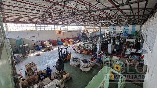 Foto Capannone industriale in VIA DELL'INDUSTRIA, Sommacampagna Centro