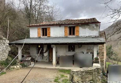 Foto Casa indipendente in SP 551, Vicchio Centro di 225 m² con 1 locali