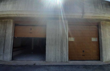 Foto Box in Via Della Vittoria, Montegranaro Centro di 126 m² con 1 locali