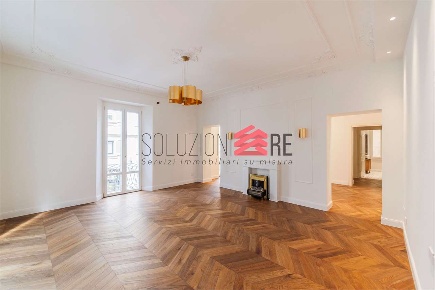 Foto Appartamento in Via Greppi 1, Novara Centro Storico di 170 m²