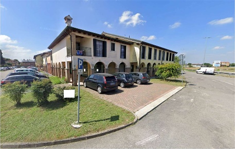 Foto Negozio in Via E. Fermi 67, Urago d'Oglio di 402 m² con 2 locali