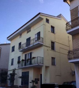 Foto Appartamento in Via Alessandro Manzoni, Montegranaro Centro di 135 m²