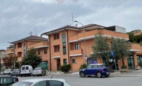 Foto Appartamento in Via Urbino, Monte Urano Centro di 177 m² con 5 locali