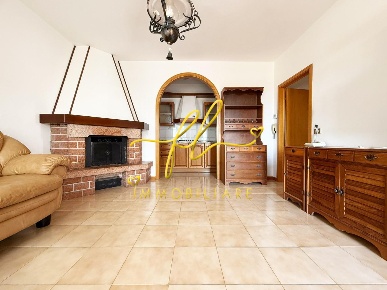 Foto Appartamento a Montescudaio di 78 m² con 4 locali in vendita