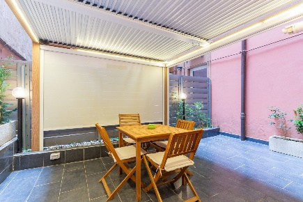 Foto Appartamento in via Ludovico Muratori, Roma Colle Oppio di 90 m²