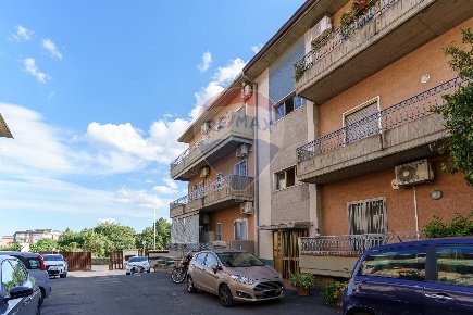 Foto Appartamento in Via Barriera, Catania San Giovanni Galermo di 110 m²