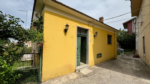 Foto Casa indipendente in via armando diaz, Fontanarosa di 85 m² in vendita