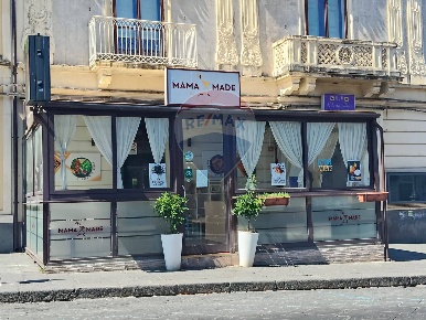 Foto Attività commerciale in Via Callipoli, Giarre Centro di 80 m²