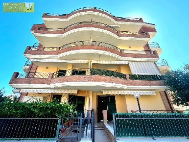 Foto Appartamento in VIA SPATARO, Tortoreto Tortoreto Lido di 97 m²