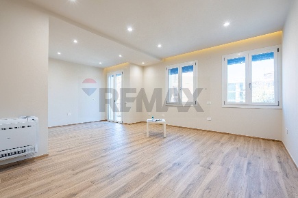 Foto Appartamento in Via Campania 16, Cagliari La Vega - Regioni di 93 m²