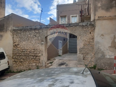 Foto Appartamento in Via Finocchiaro Aprile, Modica Modica Alta di 50 m²