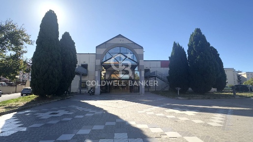 Foto Locale commerciale in Via Aldo Moro, Tarquinia Paese di 78 m²