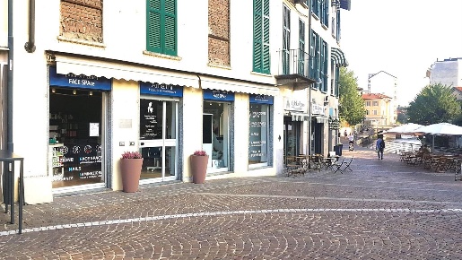 Foto Servizi alla persona a Monza di 50 m² con 2 locali in vendita