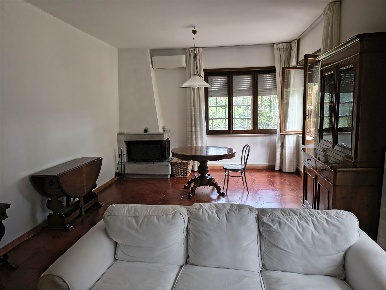 Foto Appartamento a Latina Isonzo di 100 m² con 6 locali in affitto