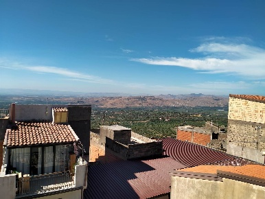 Foto Appartamento a Santa Maria di Licodia di 170 m² con 6 locali