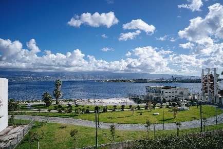 Foto Villa unifamiliare in via Nina da Messina 2, Messina Garibaldi