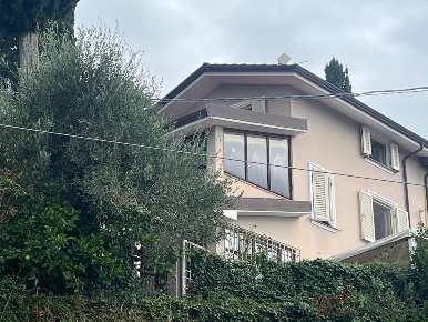 Foto Villa unifamiliare a Massarosa Bargecchia, Corsanico di 90 m²