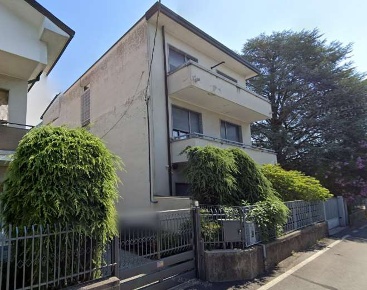 Foto Appartamento in Via Lario 11, Cantù Semicentro di 170 m² con 4 locali